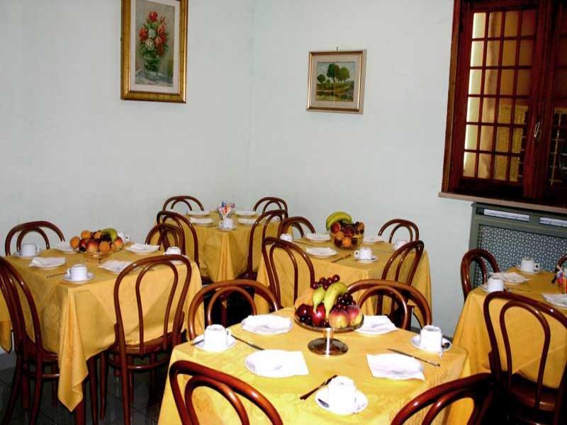Hotel Augustea Roma Ngoại thất bức ảnh