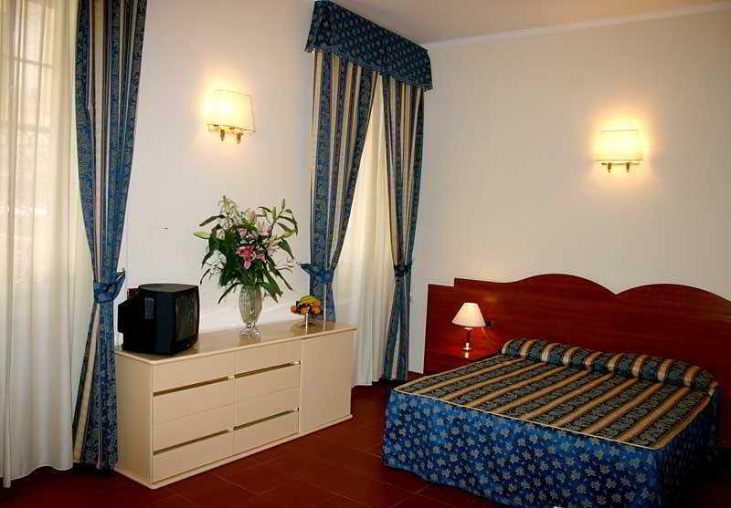 Hotel Augustea Roma Phòng bức ảnh