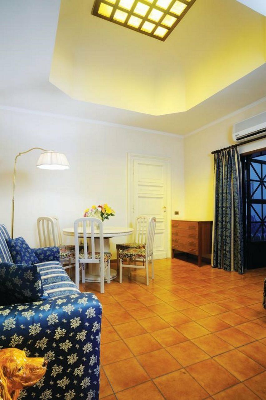 Hotel Augustea Roma Ngoại thất bức ảnh